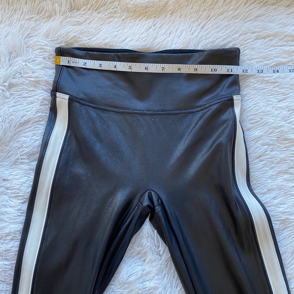 SPANX Faux Leather Side Stripe Leggings XS/TP - Picture 11 of 11